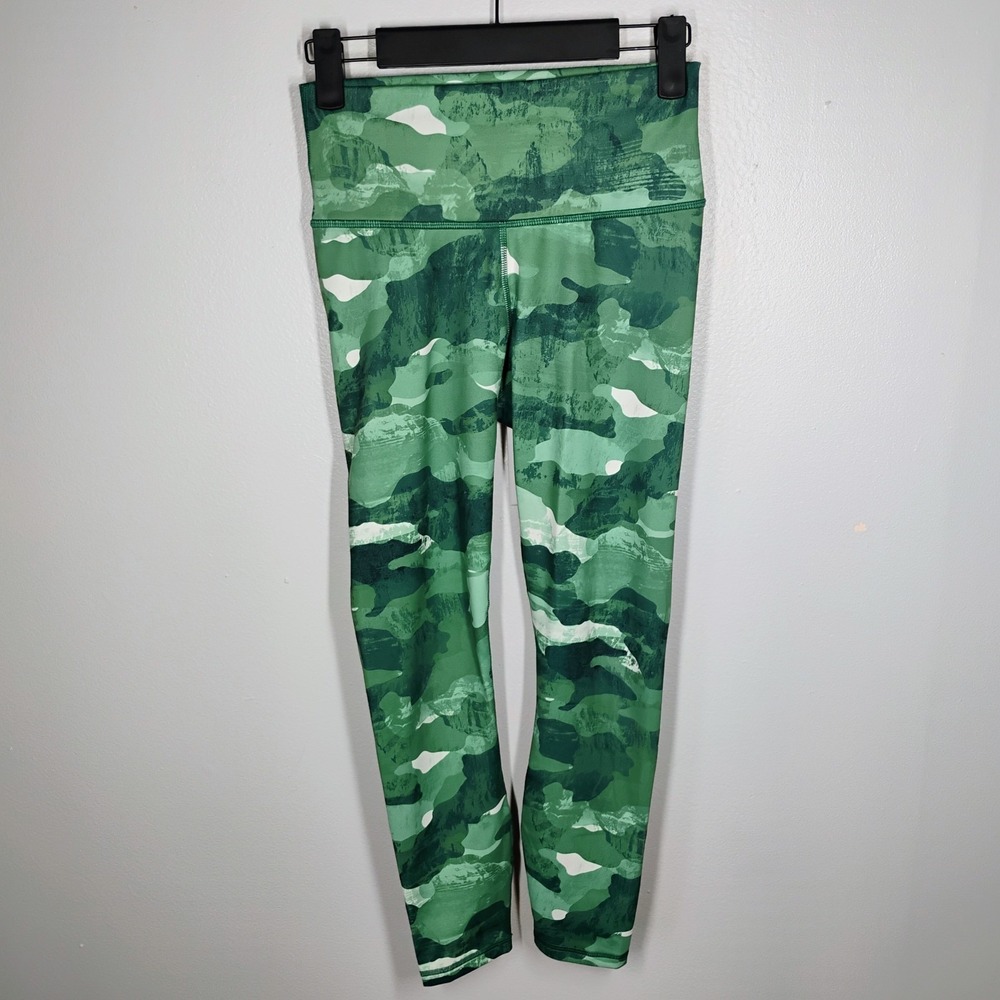 Fabletics Define Powerhold High Waisted 7/8 Leggings Camo Green XS Training Gym